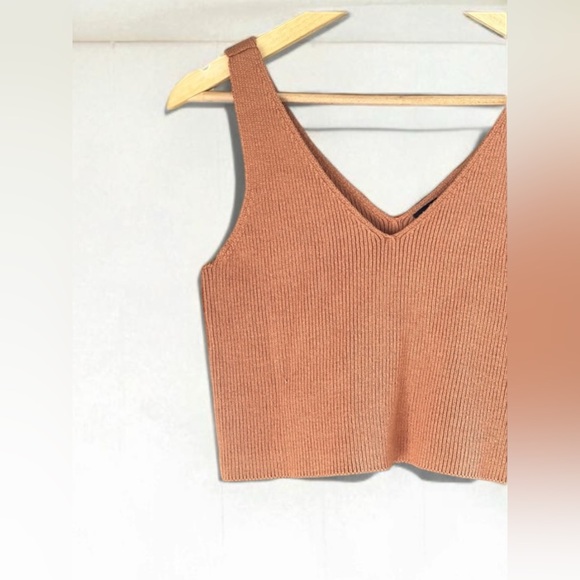 House OF HarLow 1960 Ribbed Top NWT - Picture 4 of 10